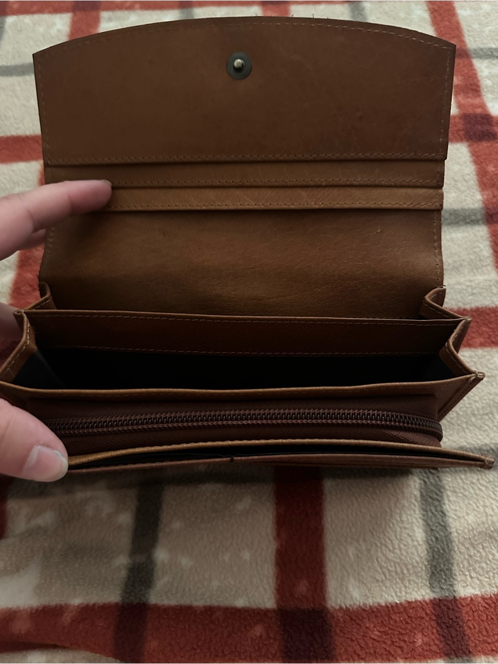 SCOUT leather CoTan Leather Tote & Wallet Set - Picture 4 of 6
